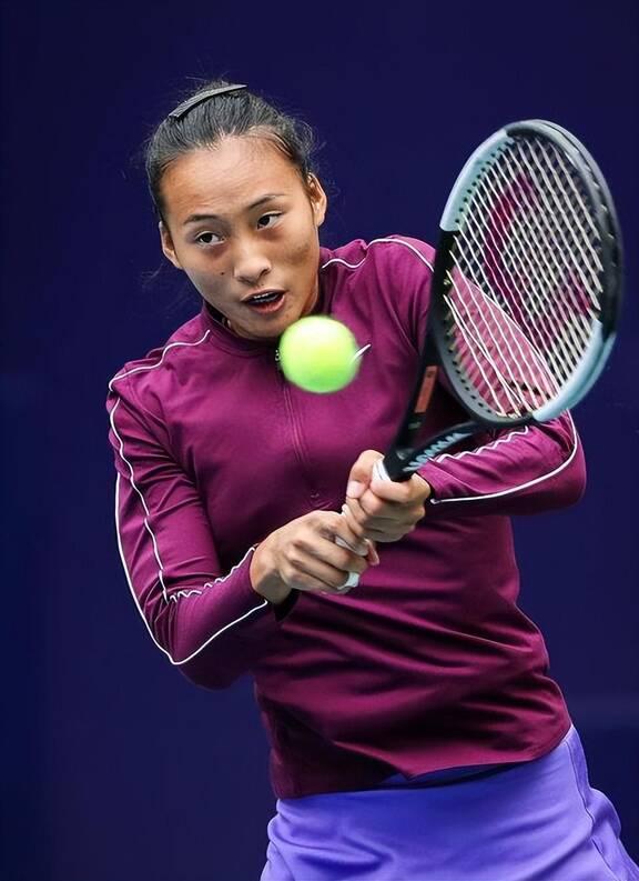 通过观察艾 通过观察艾