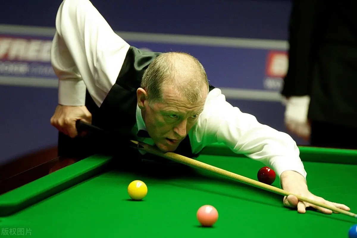 [CBA]张兴亮长传前场 道格拉斯双手扣篮.