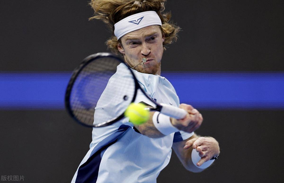 0完胜霍芬 0完胜霍芬