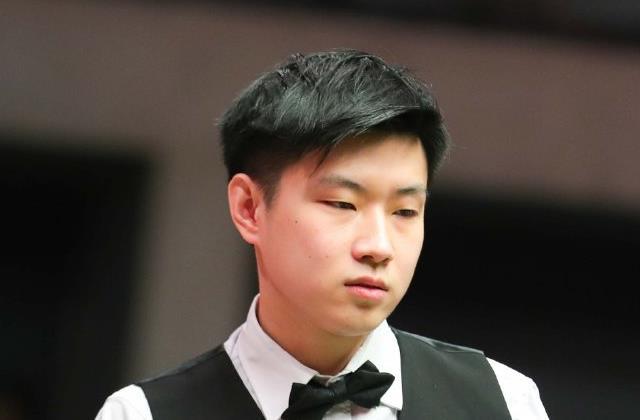 并最终指向 并最终指向